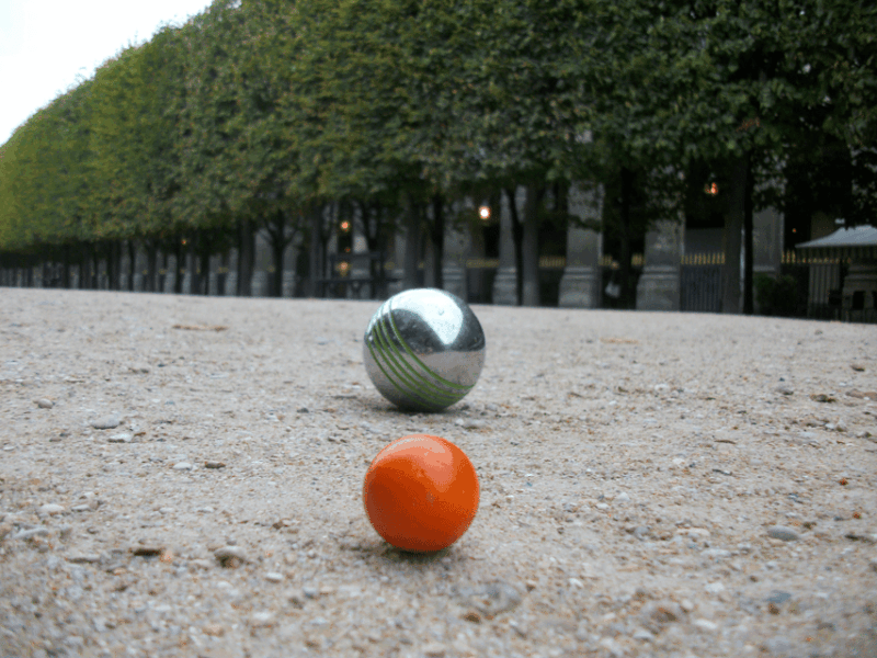 Paris: Pre-Dinner Drinks With Petanque Game (Bocce Ball) - The Joy of Boules