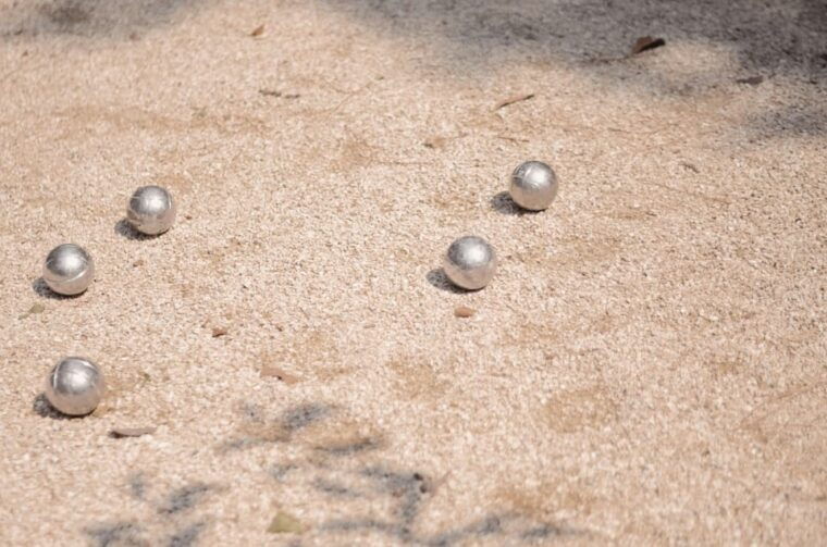 Paris: Pre-Dinner Drinks With Petanque Game (Bocce Ball) - Tips for an Enjoyable Experience