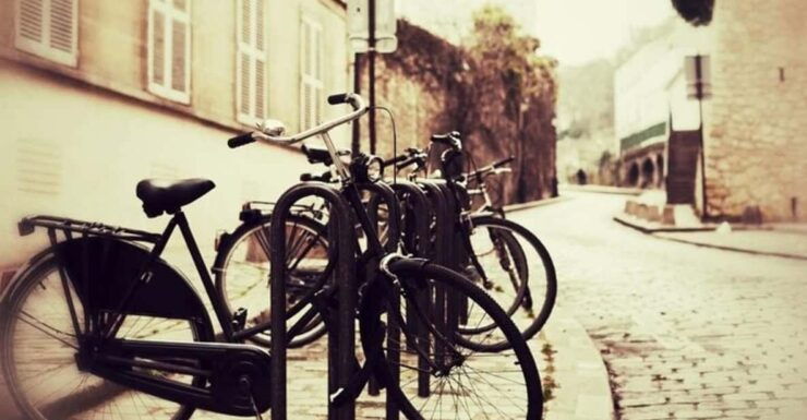 Paris : Private Bike Tour With A Guide - Tour Overview