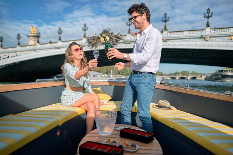 Paris: Private Boat Cruise on the Seine & optional Champagne - An In-Depth Look at the Experience