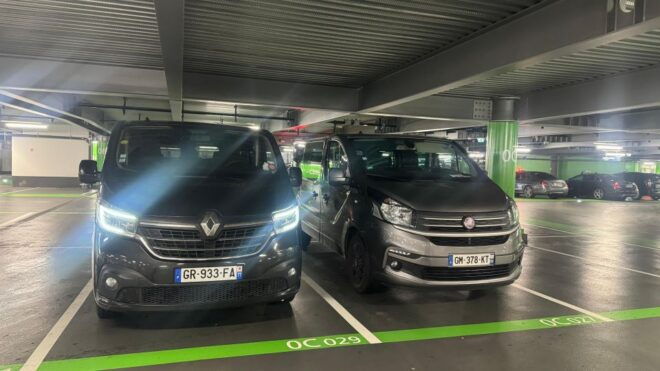 Paris: Private Brazilian Transfer Airport Arrival - Meeting Point