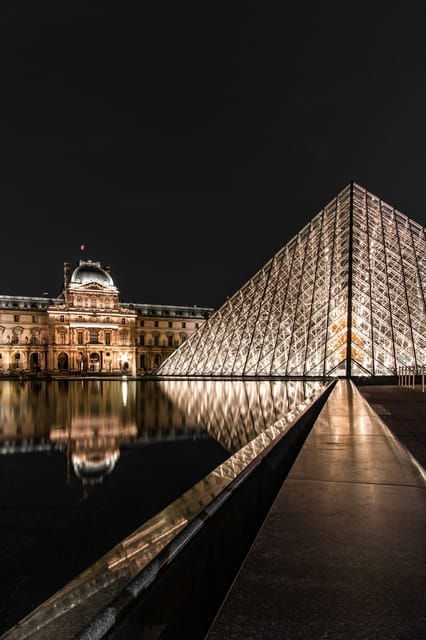 Paris: Private City of Lights Tour With Seine Cruise - Private Seine River Cruise Experience