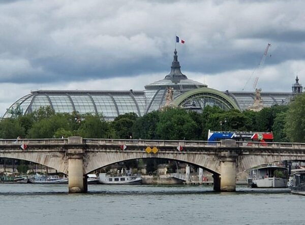 Paris: Private Cruise on the Seine - Nearby Attractions