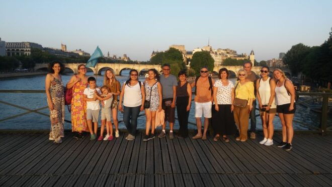 Paris: Private Customizable City Tour in Spanish - Questions You May Have