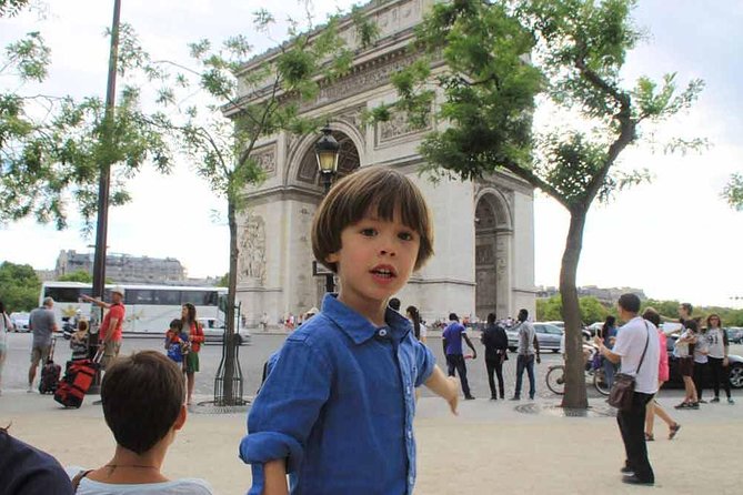 Paris Private Day Tour & Seine Cruise for Kids and Families - Meeting Point and Starting Location