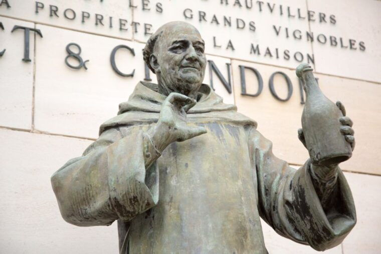 Paris: Private Day Trip to Champagne With 8 Tastings & Lunch - Champagne Estate Visits