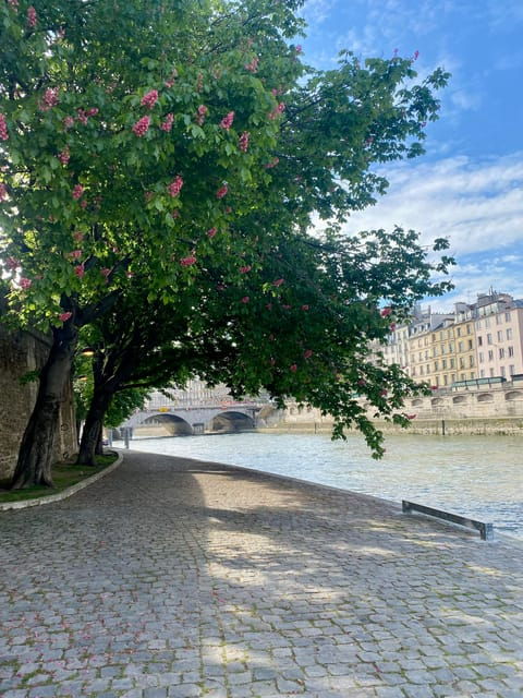 Paris: Private Early Morning City Walking Tour - Pricing and Booking Options