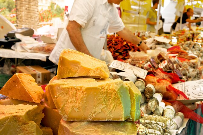 Paris Private Foodie Tour: French Tastes in the Trendy Les Marais Quarter - Average Food Experience and Positive Review
