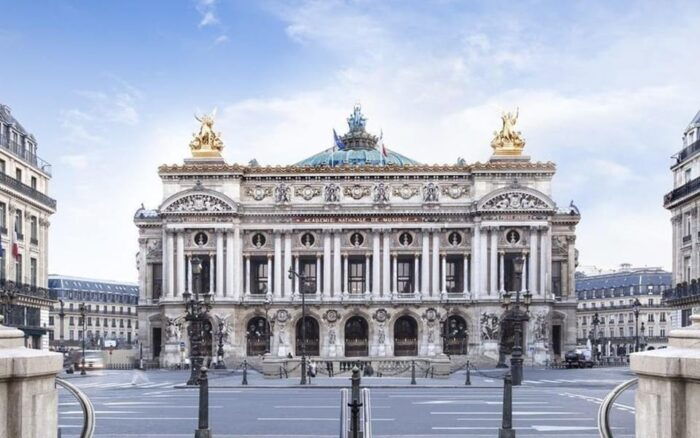 Paris: Private Full or Half-Day Sightseeing Tour With Local - Important Tour Information and Guidelines