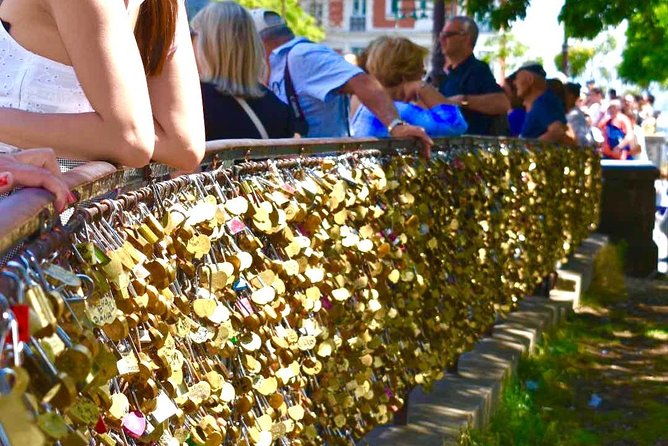 Paris Private Guided Montmartre Walking Tour - Questions and Additional Information