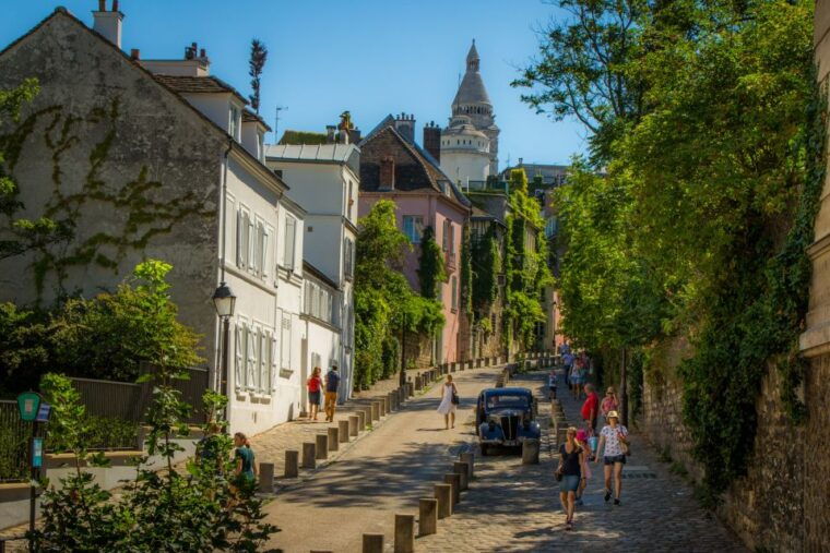 Paris: Private Guided Tour of the Charming Montmartre - Cancellation Policy