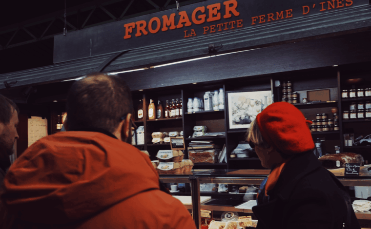 Paris: Private Half-Day Walking Tour With a Local Guide - Unique Tour Experience