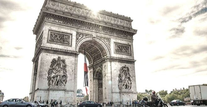 Paris: Private Layover Tour - Highlights of the Tour