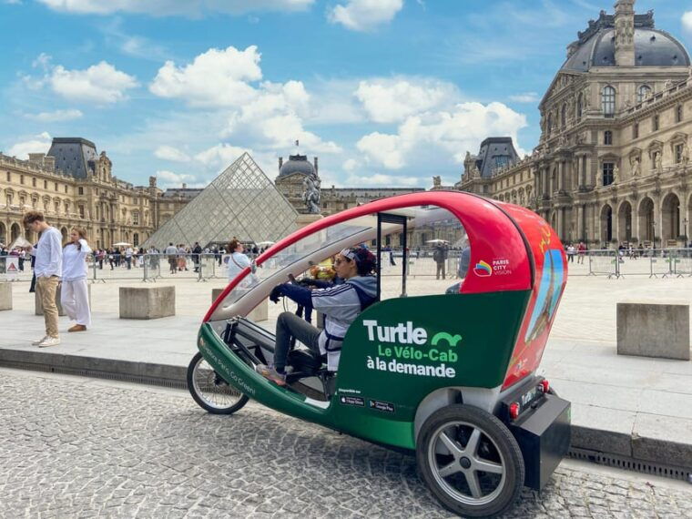 Paris : Private Luxury Rickshaw Tour With Hotel Pick-up - Must-See Landmarks on the Tour