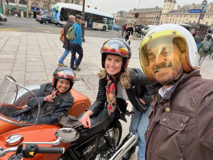 Paris : Private Montmartre Classic Sidecar Tour - Experience Highlights