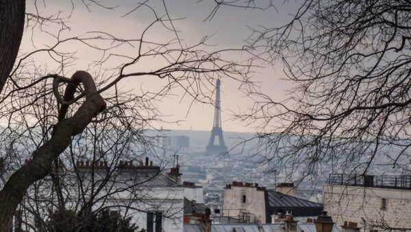 Paris: Private Montmartre & Sacre Coeur Family Tour in Arabic - Additional Tips and Recommendations