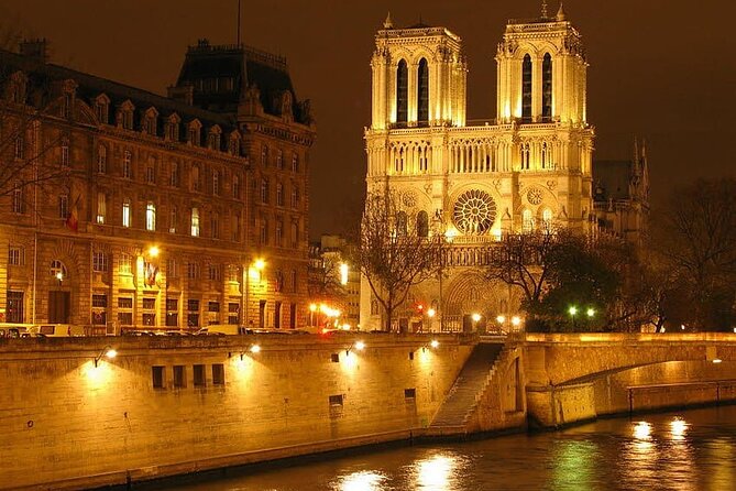 Paris Private Night Tour With Champagne on Board by Luxury Van - The Sum Up