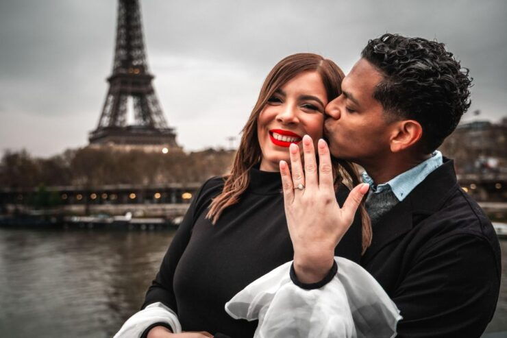 Paris: Private Photography Session at the Eiffel Tower - Booking Information
