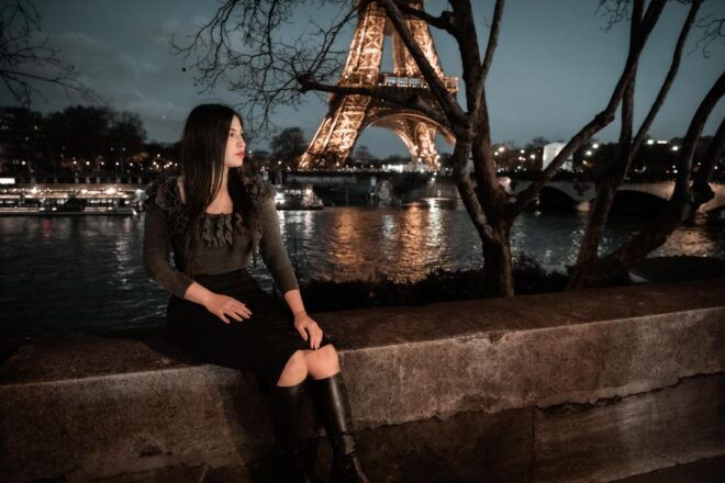 Paris: Private Photography Session at the Eiffel Tower - Activity Description
