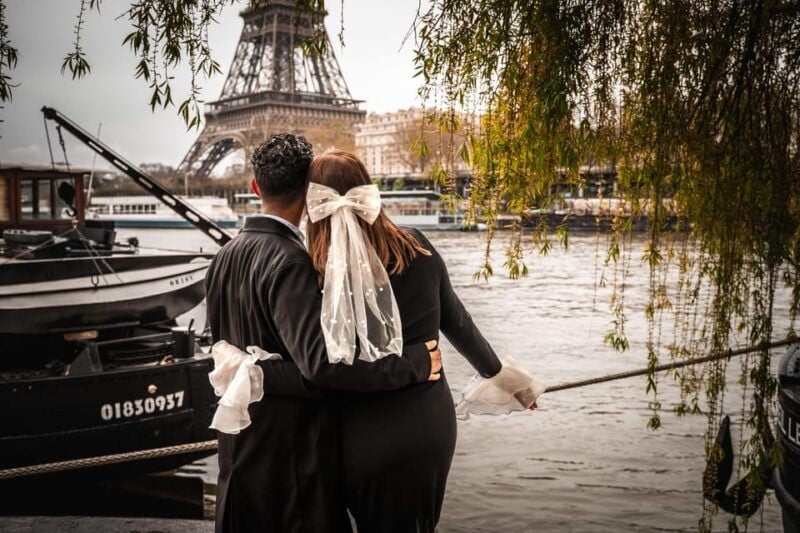 Paris: Private Photoshoot Near Any Chosen Landmark - Good To Know