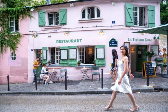 Paris Private Photoshoot With a Parisian Photographer - Participants and Reviews