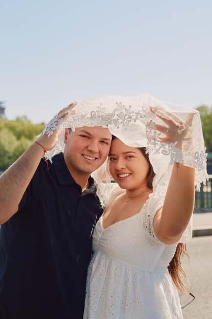 Paris: Private Photoshoot with a Professional Photographer - What to Expect During the Session