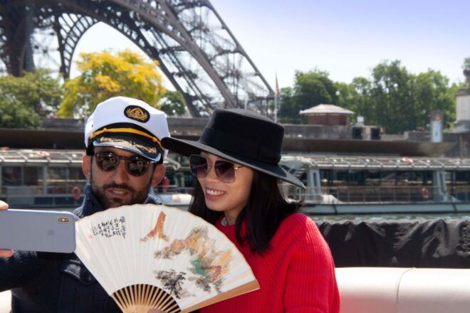 Paris: Private Pontoon Boat Seine River Cruise With Guide - Inclusions