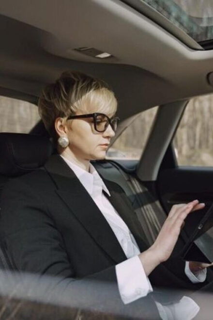 Paris : Private Premium Transfer to or From Le Pecq Cruise - Additional Travel Tips