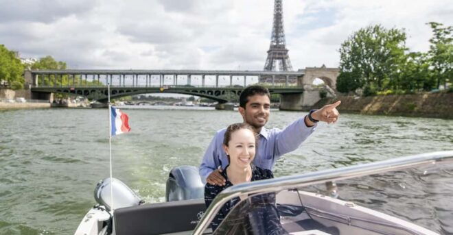 Paris Private River Cruise With Rosé and Macarons - Accessibility and Comfort