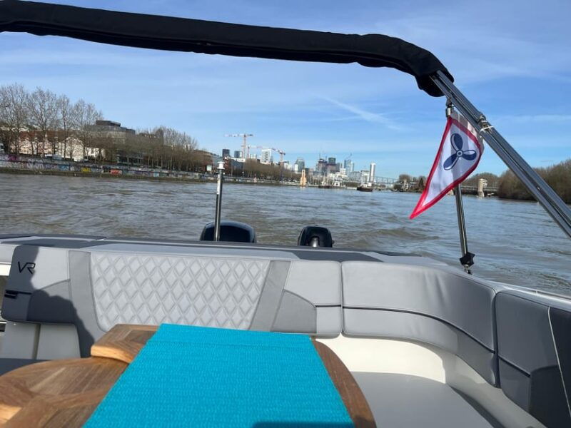 Paris: Private Seine Cruise, Modern Boat - 2 Hours - Experience the Beauty of Paris