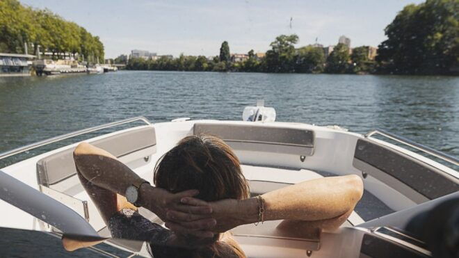 Paris: Private Seine River Cruise With Guide - Other Reviews