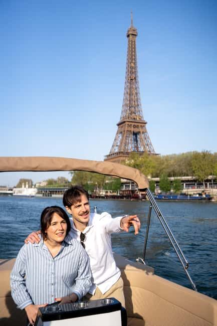 Paris: Private Small Boat Cruise with Rosé and Macarons - Why Choose This Experience?