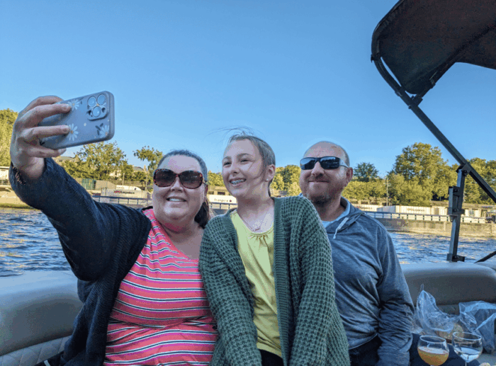 Paris: Private Sunset Sein Cruise With Aperitif and Pick-Up - Frequently Asked Questions