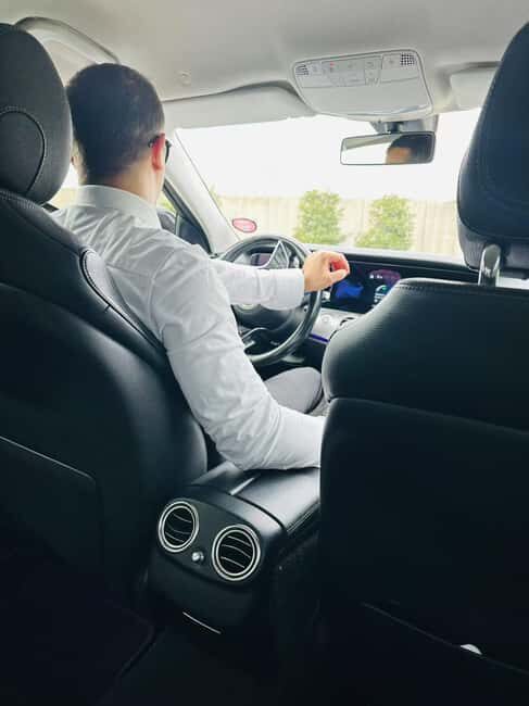 Paris: Private Tennis Session on Clay Courts with Transfer - The Sum Up