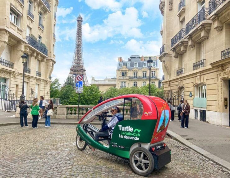 Paris : Private Tour by Electric Rickshaw With Hotel Pick up - Booking and Cancellation Policy