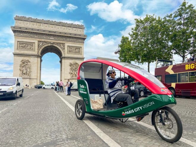 Paris : Private Tour by Electric Rickshaw With Hotel Pick up - Tour Features and Amenities