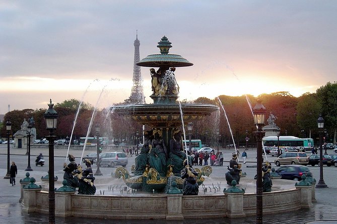 Paris Private Tour With Seine River Cruise - Tour Highlights