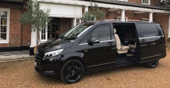 Paris: Private Transfer to or From Charles De Gaulle Airport - Experience Highlights