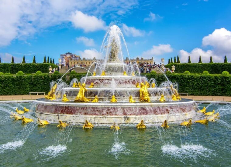 Paris: Private Versailles & Estate Marie Antoinette Day Trip - Transportation and Pickup Information
