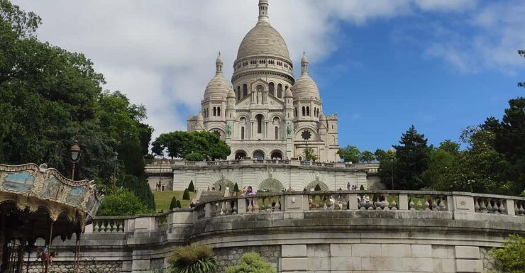 Paris : Private Walking Tour in Montmartre - Key Points