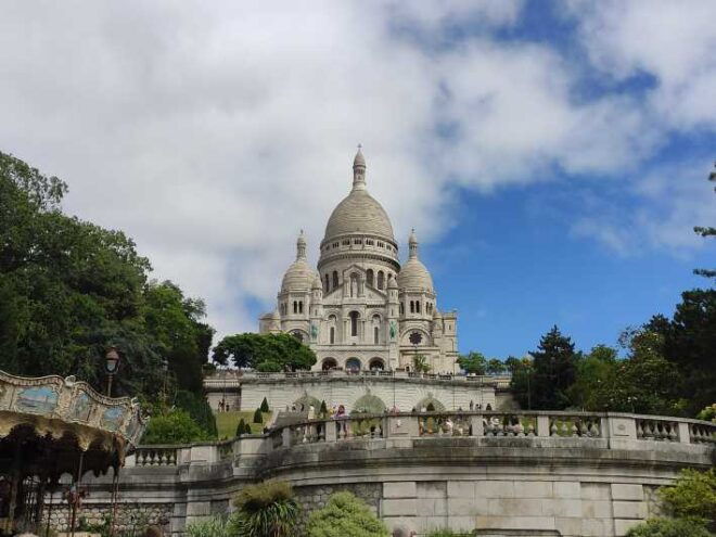 Paris : Private Walking Tour in Montmartre - Experience and Learning