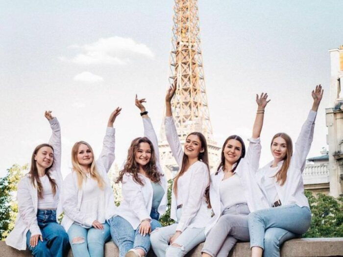 Paris: Professional Photographer - Important Information for Clients