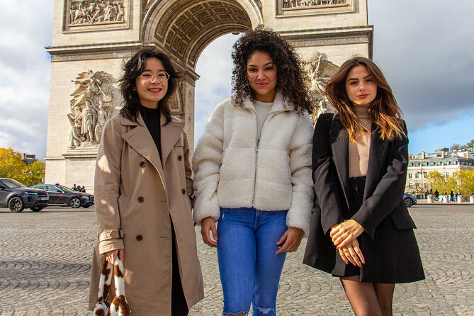Paris Professional Photoshoot at the Arc De Triomphe - What to Expect During the Photoshoot