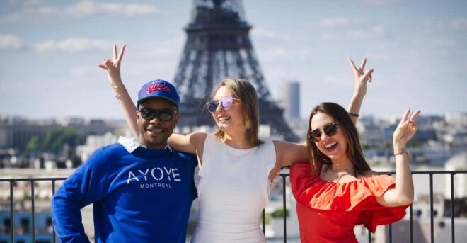 Paris: Professional Photoshoot With Eiffel Tower Backdrop - Itinerary of the Experience