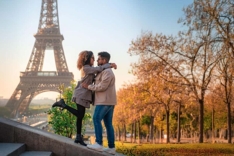 Paris: Professional Photoshoot with the Eiffel Tower - The Guide & Photography Quality