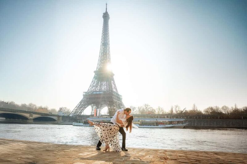 Paris: Professional Photoshoot with the Eiffel Tower - Who Should Book This?