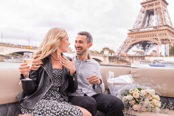 Paris Proposal / Private River Cruise Photographer 1h - Benefits of Paris Proposal River Cruise