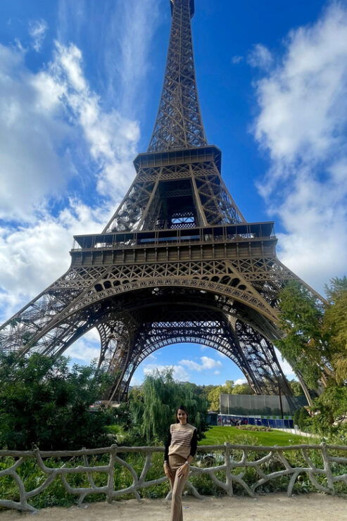 Paris: Quick Photo Session With Your Own Smartphone - Booking and Cancellation Policies