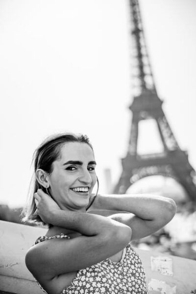 Paris: Quick Street Photoshoot - Pricing and Discounts Offered