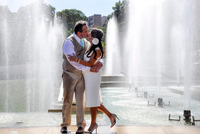 Paris Renew Your Wedding Vows Experience With Professional Photographer - What to Expect During the Vow Renewal